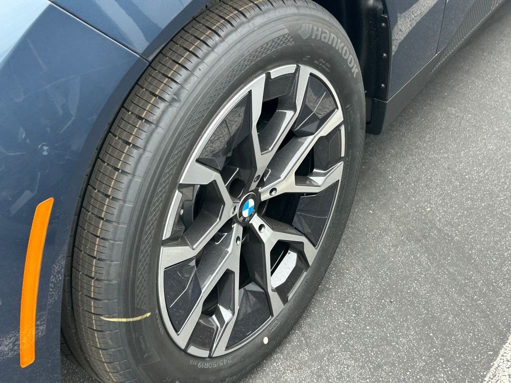 New 2026 Arctic Race Blue metallic BMW 30 xDrive image 3