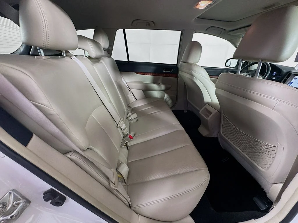 Used 2010 White Subaru 3.6R image 34