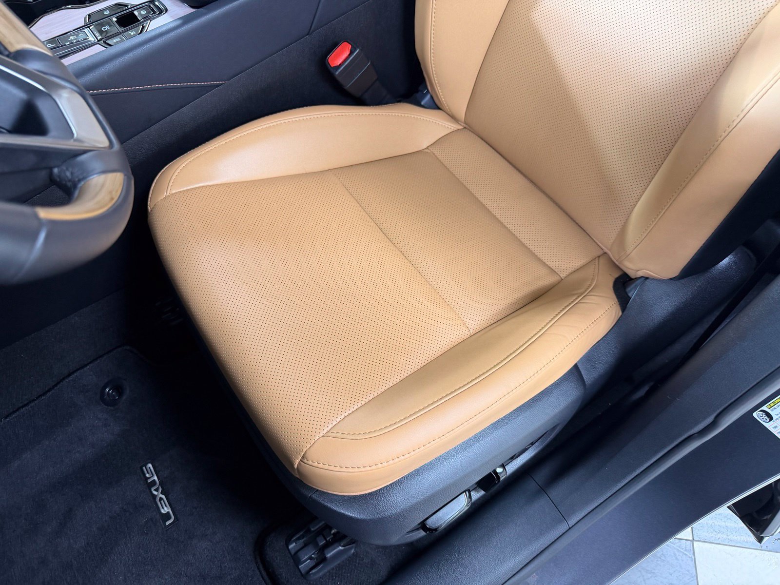 Used 2026 Gray Lexus 350h Premium image 35