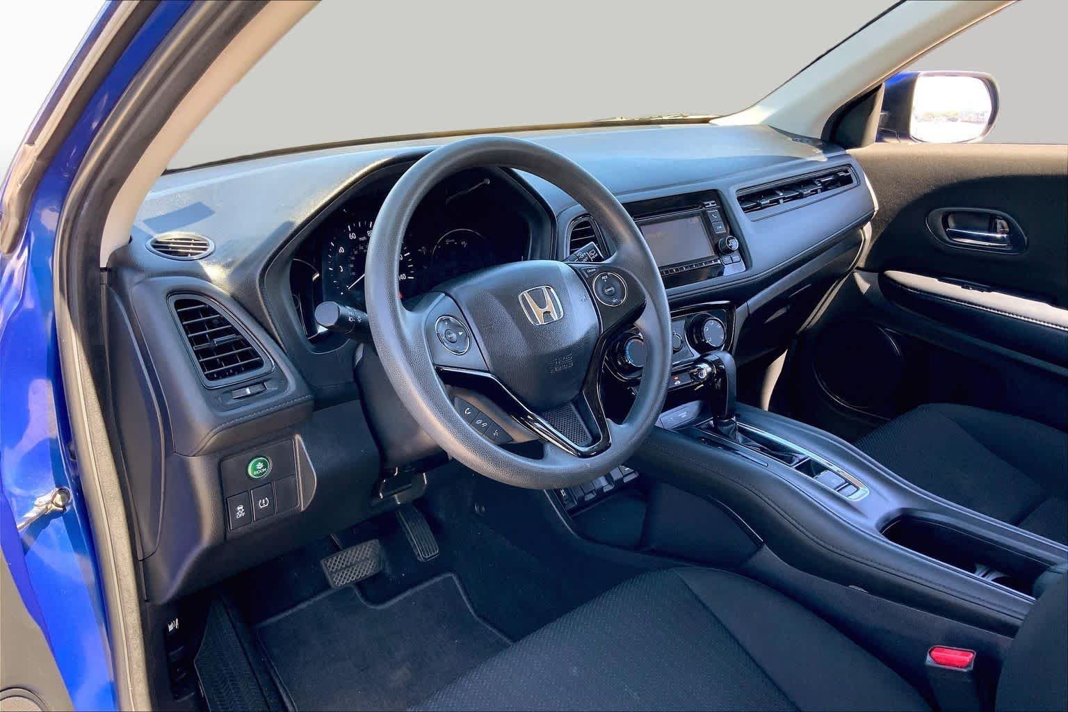 Used 2018 Aegean Blue Metallic Honda LX image 17