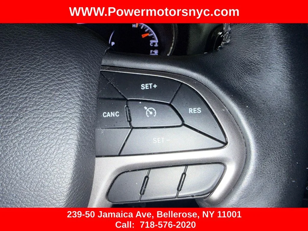 Used 2019 Red Jeep Limited image 29