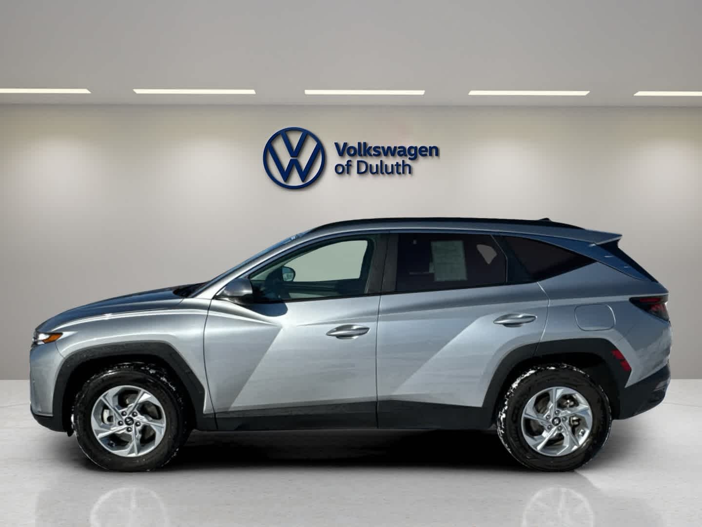 Used 2024 Hyundai Tucson SEL with VIN 5NMJBCDE9RH356045 for sale in Hermantown, Minnesota