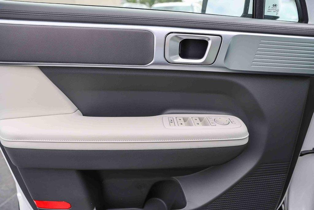New 2026 White Hyundai SEL image 22
