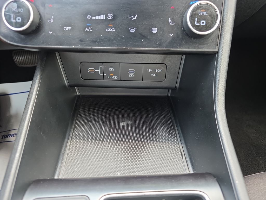 Used 2024 Onyx Black Hyundai SEL image 32