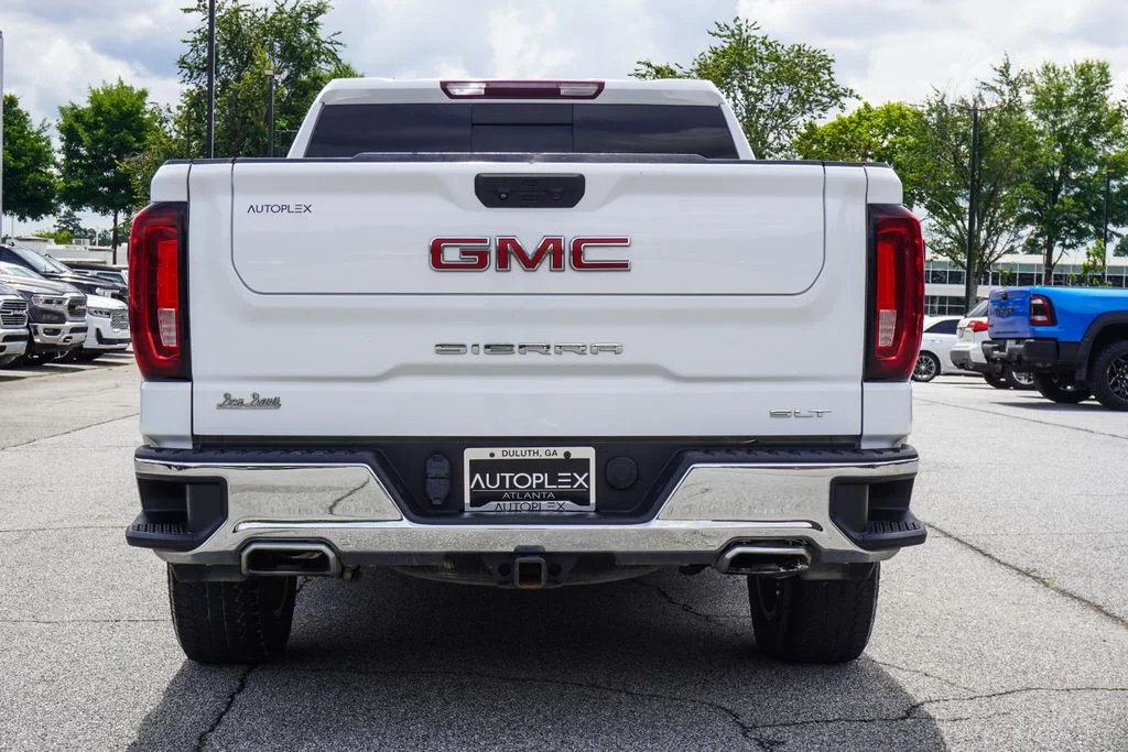 Used 2022 White GMC SLT image 37