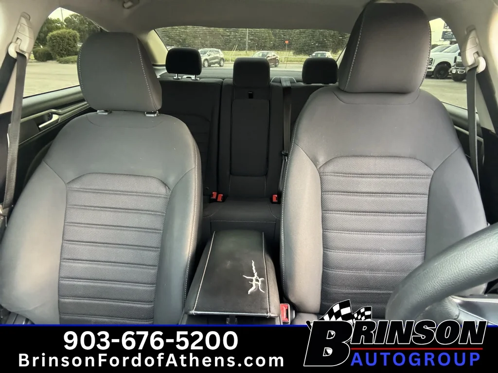 Used 2020 Agate Black Metallic Ford SE image 29