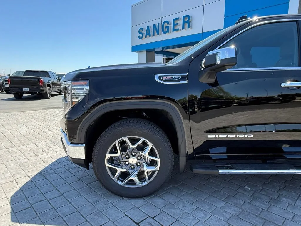 New 2026 Onyx Black GMC SLT image 6