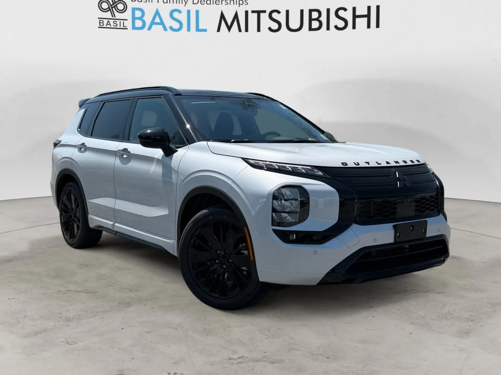 2026 Mitsubishi Outlander Black Edition S-AWC's photo