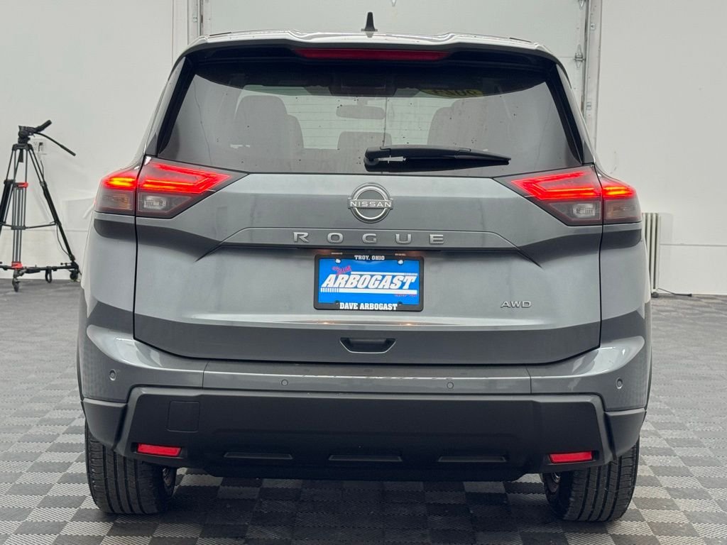 Used 2024 Gun Metallic Nissan S image 6