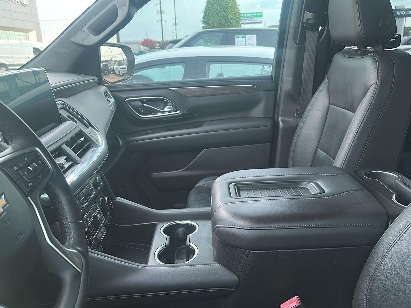 Used 2023 Summit White GMC SLE image 9