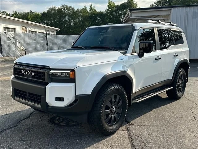 Used 2025 White Toyota Base image 5