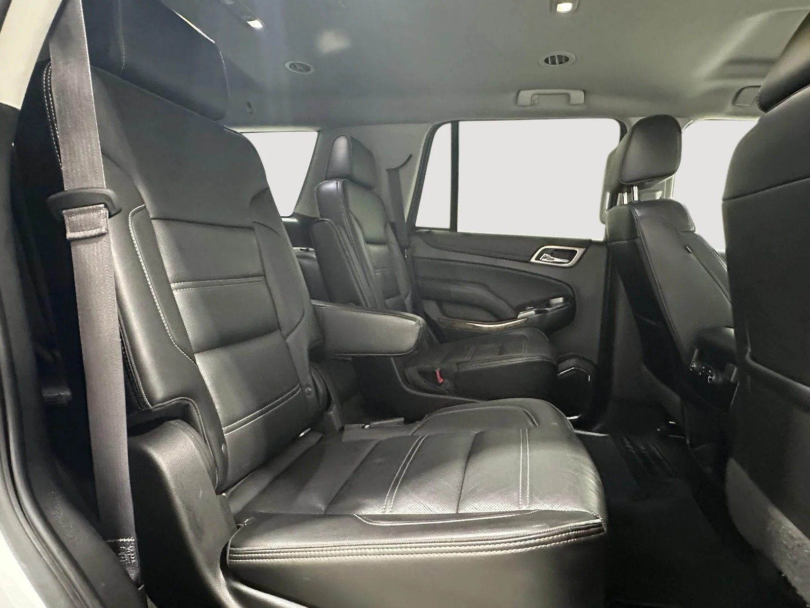 Used 2017 SUMMIT WHITE GMC Denali image 25