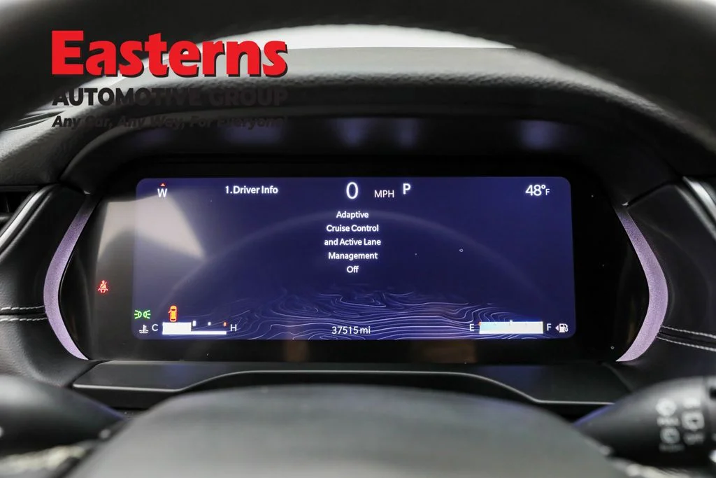 Used 2023 Gray Jeep Laredo image 18