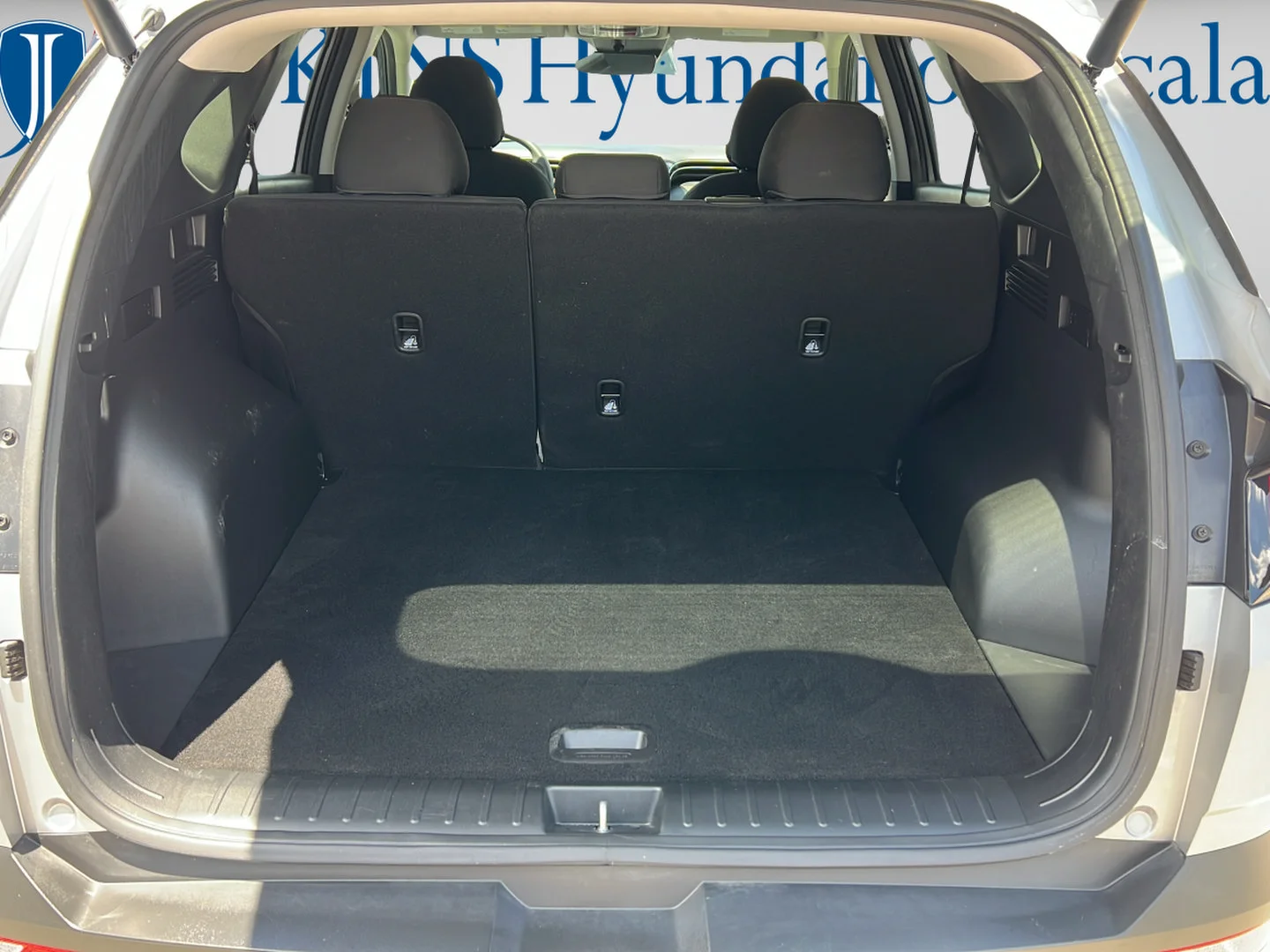 Used 2024 Shimmering Silver Hyundai SEL image 12