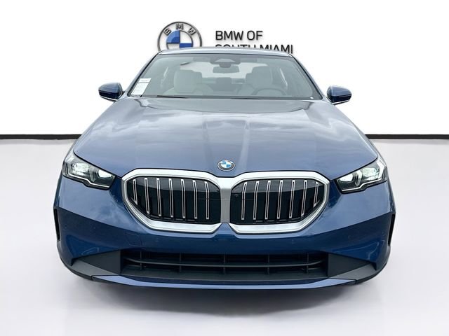 New 2026 Blue BMW 530i image 2