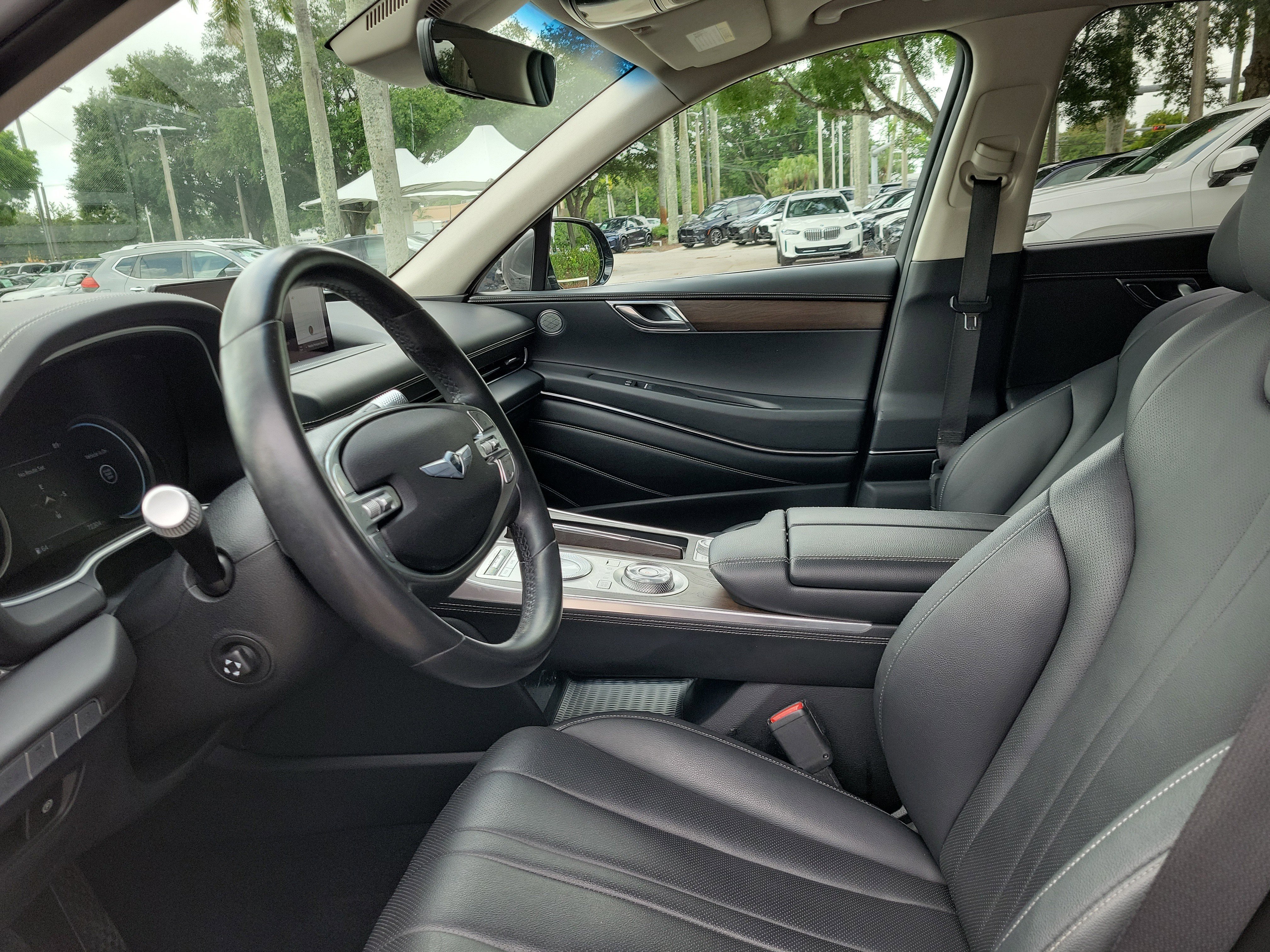 Used 2021 Himalayan Gray Genesis 3.5T image 17