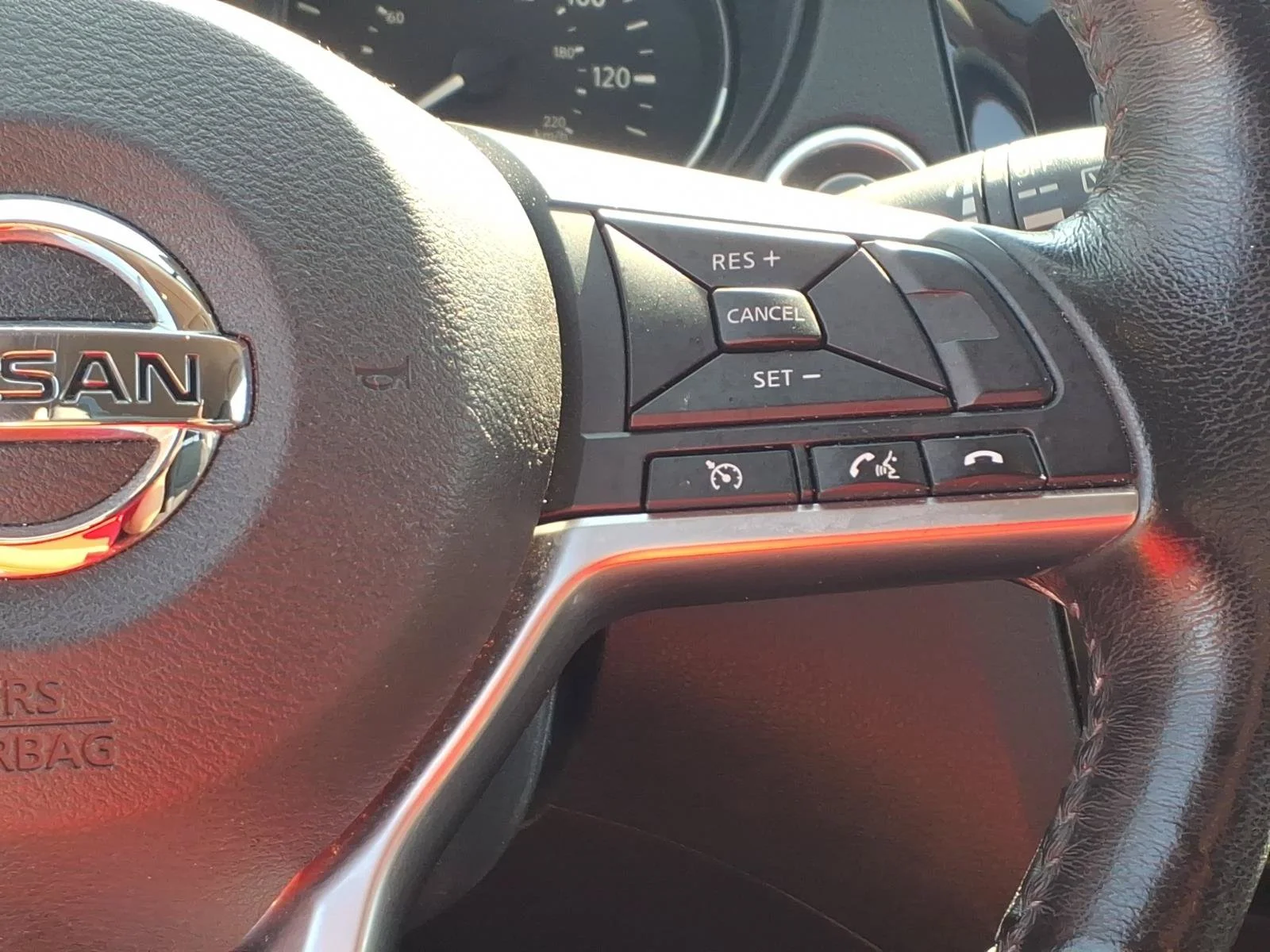 Used 2017 Palatial Ruby Nissan SV image 17