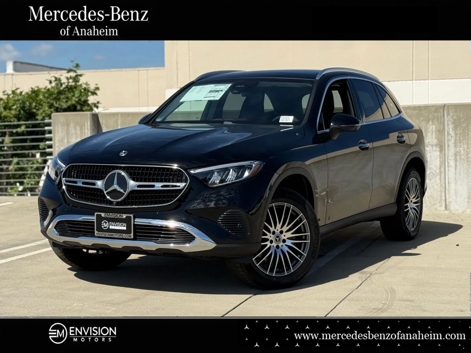 2026 Mercedes-Benz GLC GLC 300's photo
