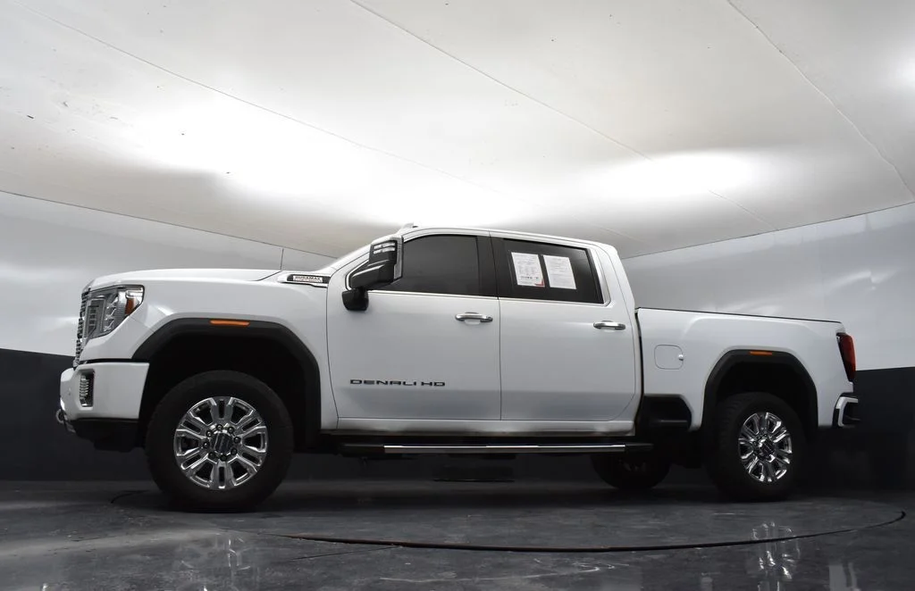 Certified Used 2020 White GMC Denali image 33