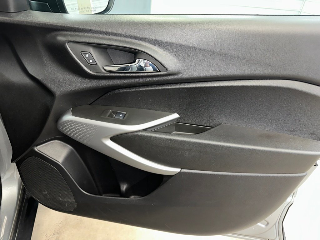 2024 Chevrolet Trax LS - Photo 27