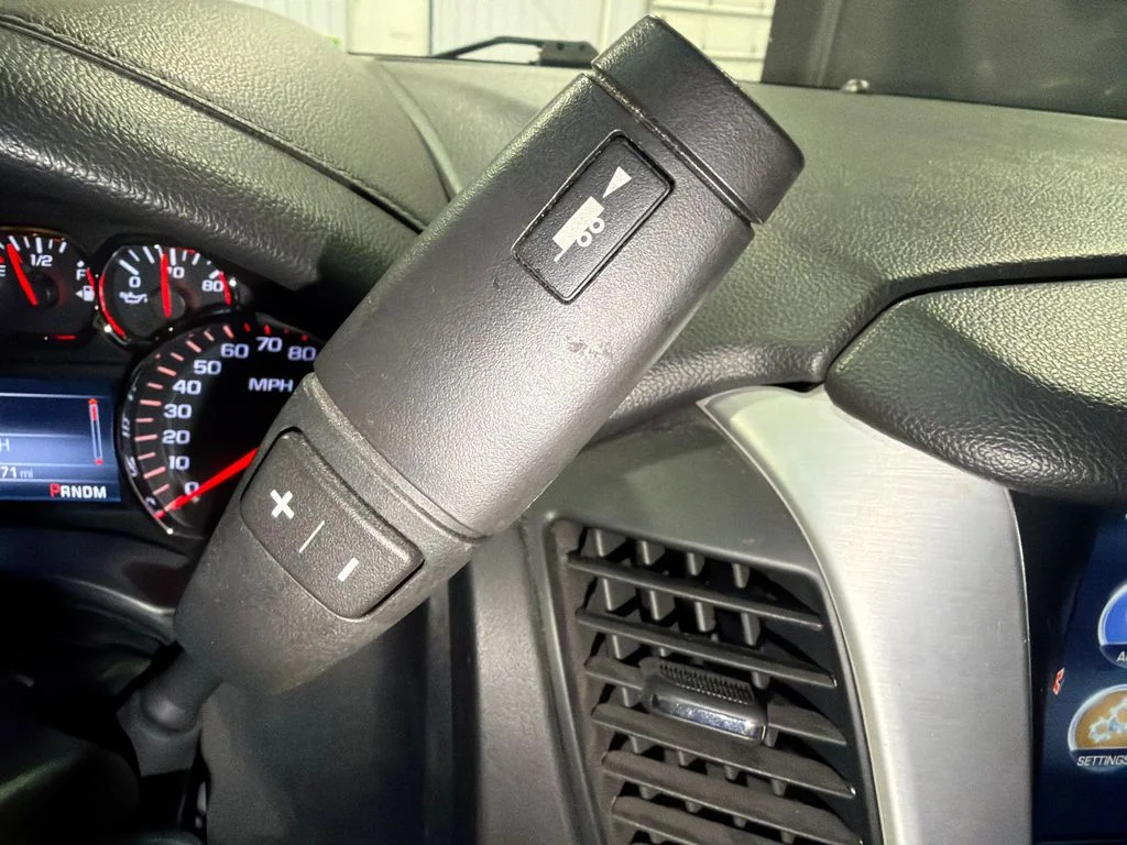 Used 2015 Iridium Metallic GMC SLE image 23