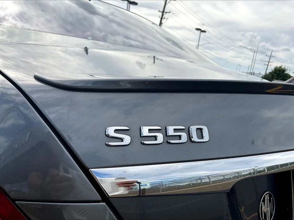 Used 2017 Gray Mercedes-Benz S 550 image 23