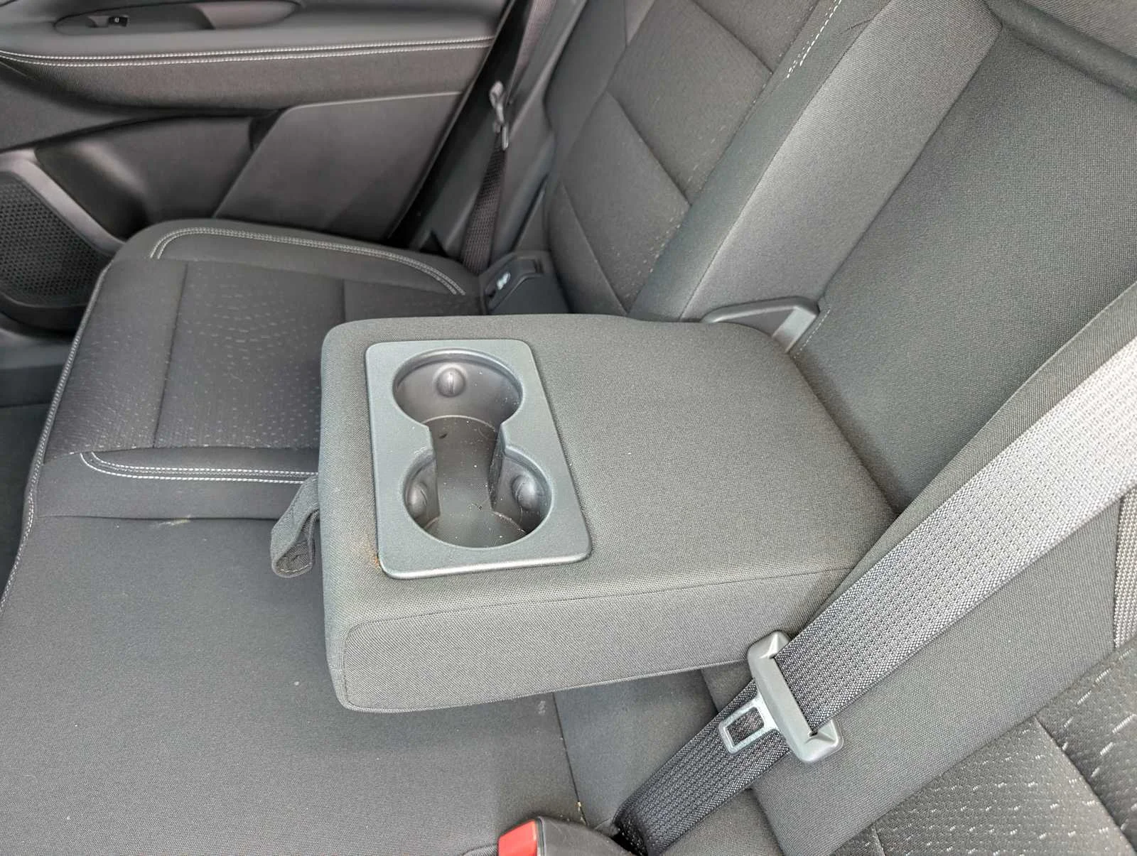 New 2025 Summit White Chevrolet AWD LT image 16
