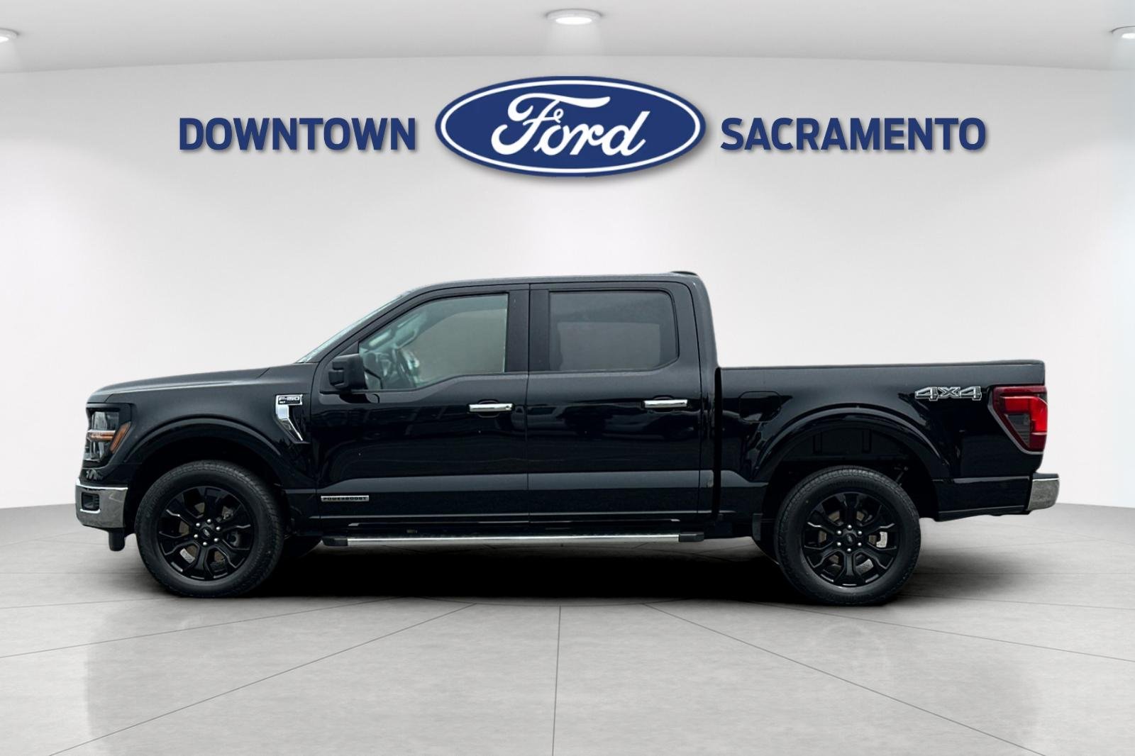 Used 2025 Agate Black Metallic Ford XLT image 7