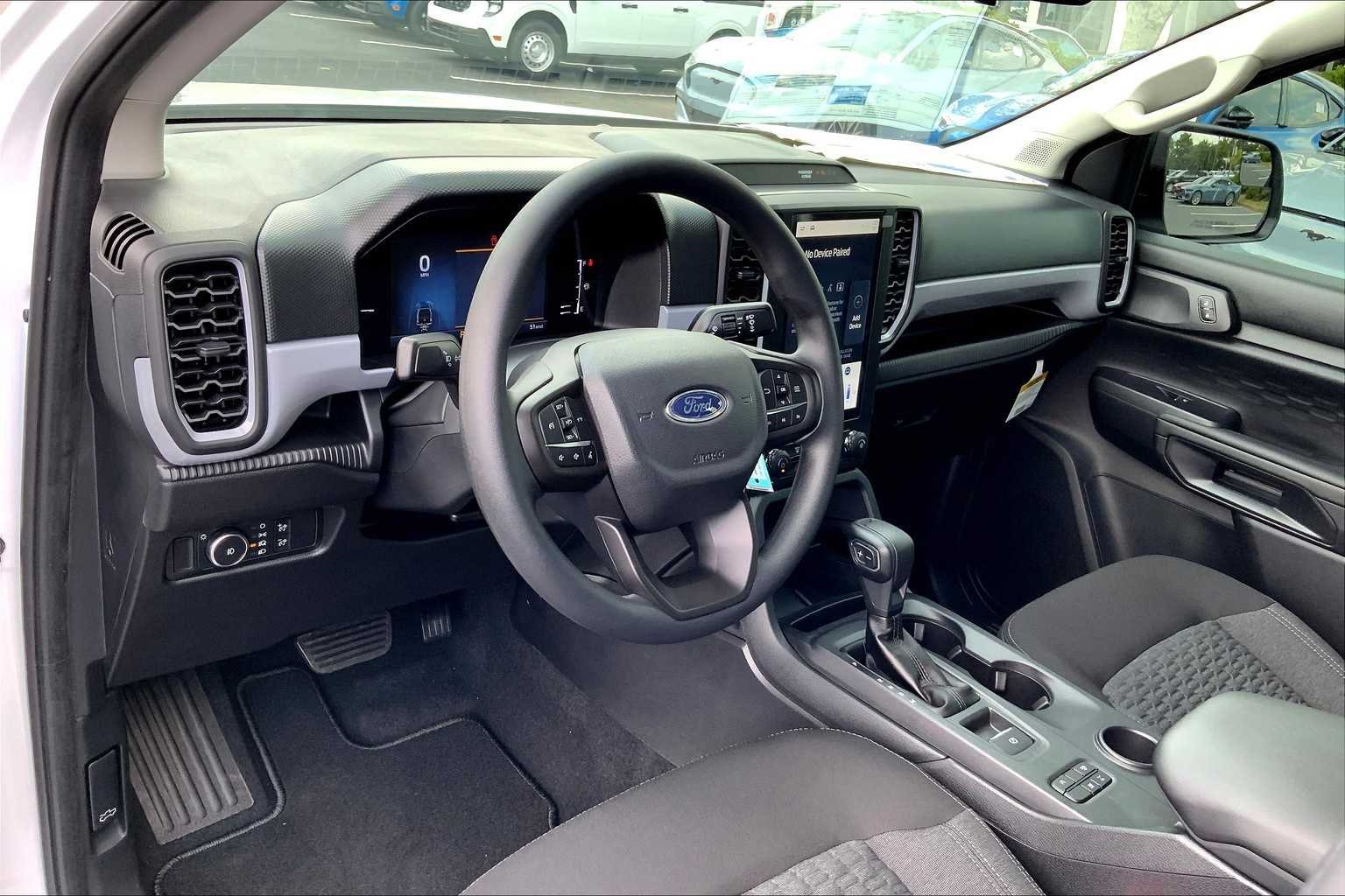 New 2025 Oxford White Ford XL image 6