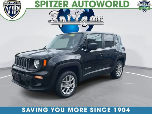 Used 2023 Black Jeep Latitude image 4