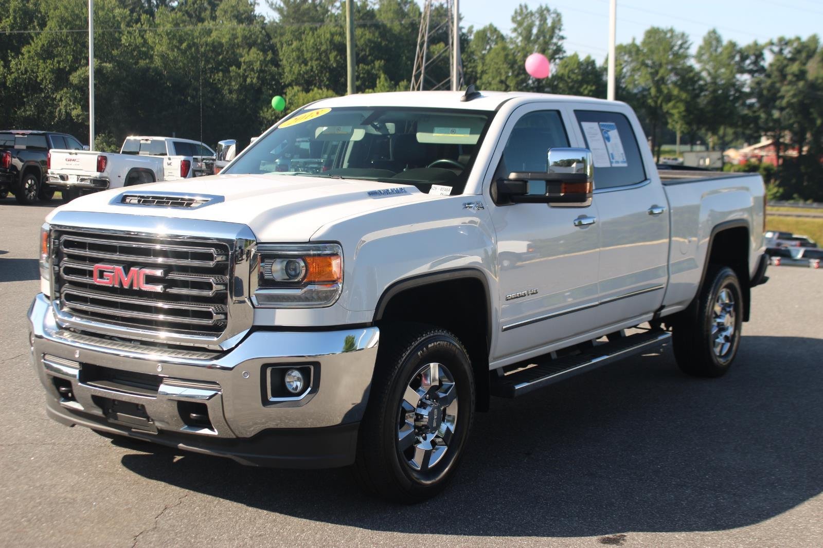 Used 2018 SUMMIT WHITE GMC SLT image 3