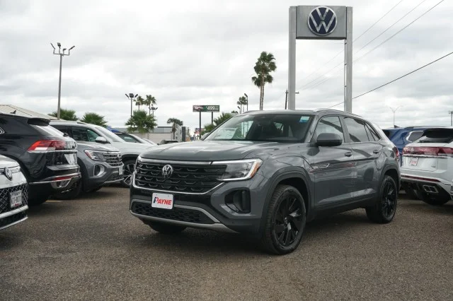 2026 Volkswagen Atlas Cross Sport SE w/Tech