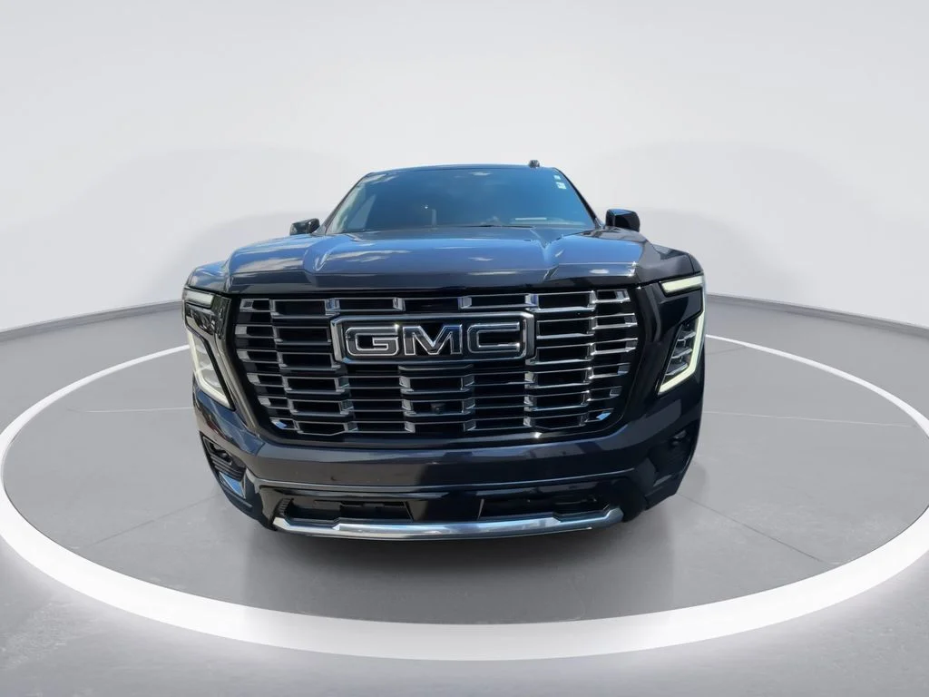 Used 2025 Silver GMC Denali Ultimate image 3