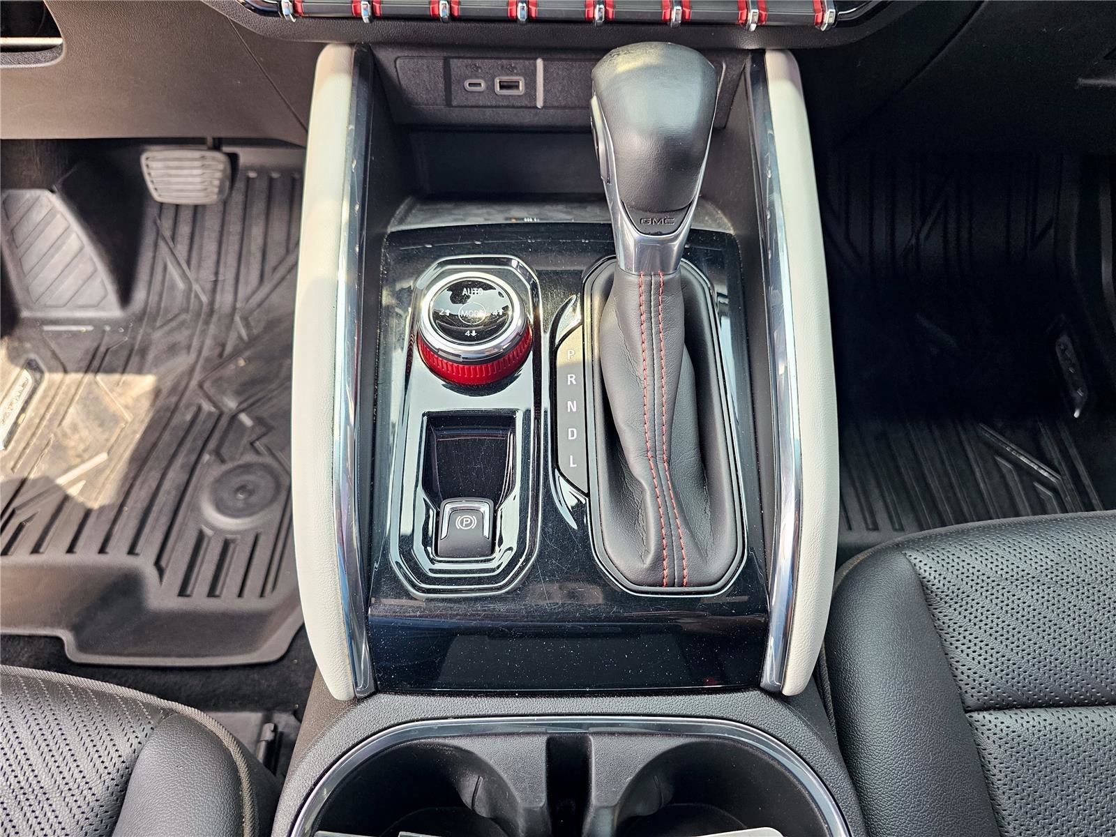 2023 GMC Canyon AT4X - Photo 25