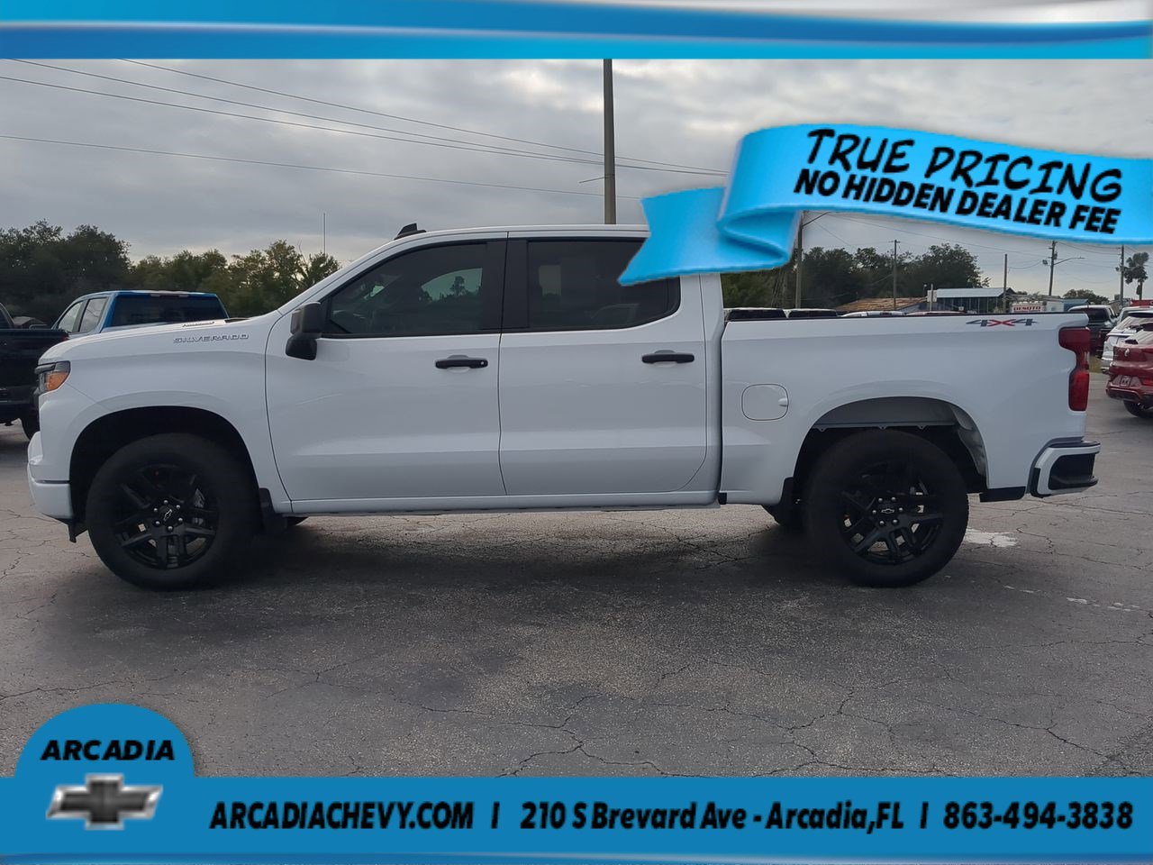 Used 2025 Summit White Chevrolet Custom image 7