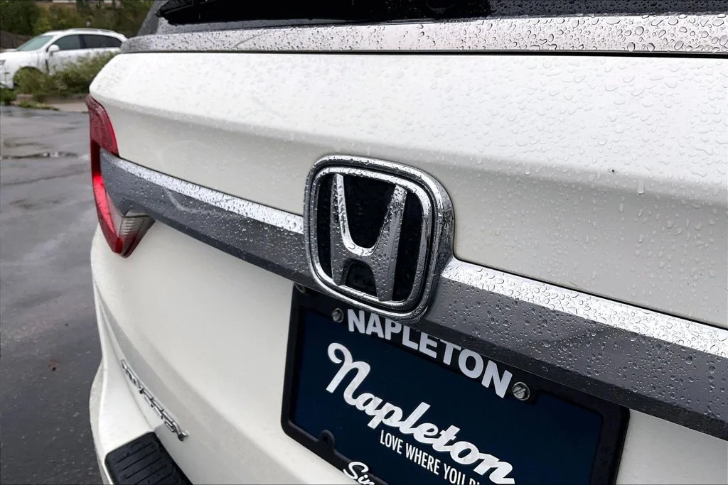 Used 2019  Honda EX image 7