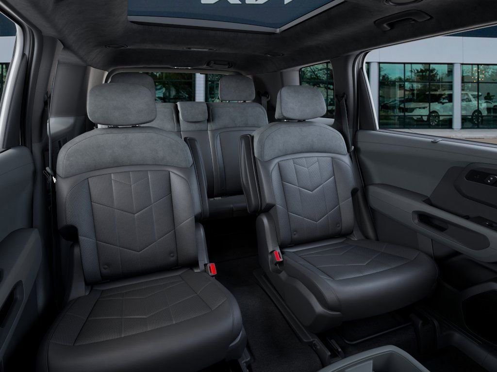 New 2027 White Kia X-Line SX-Prestige image 16