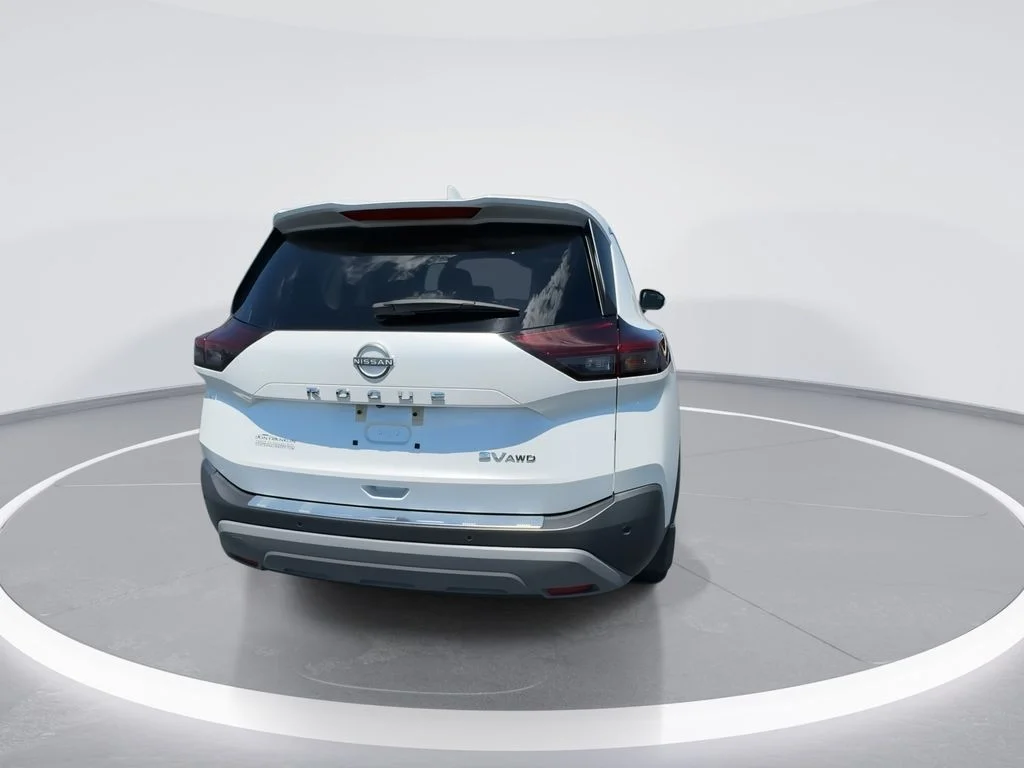 Used 2023 White Nissan SV image 7