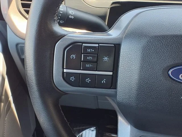 Used 2025  Ford XLT image 13