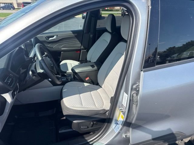 Used 2023 Silver Ford Active image 8