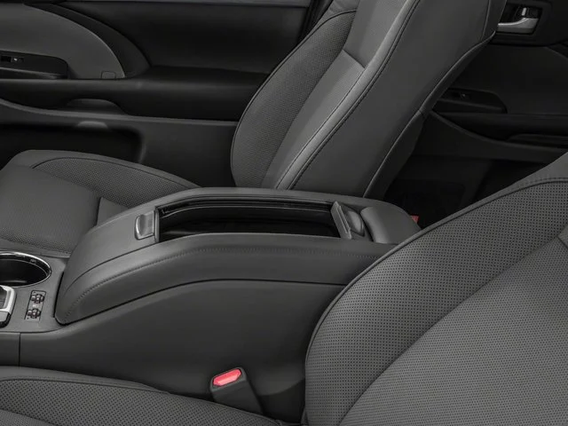 Used 2018 White Toyota Limited image 15