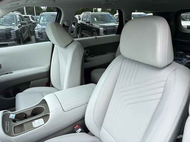 New 2027 Blue Hyundai SEL Premium FWD image 11