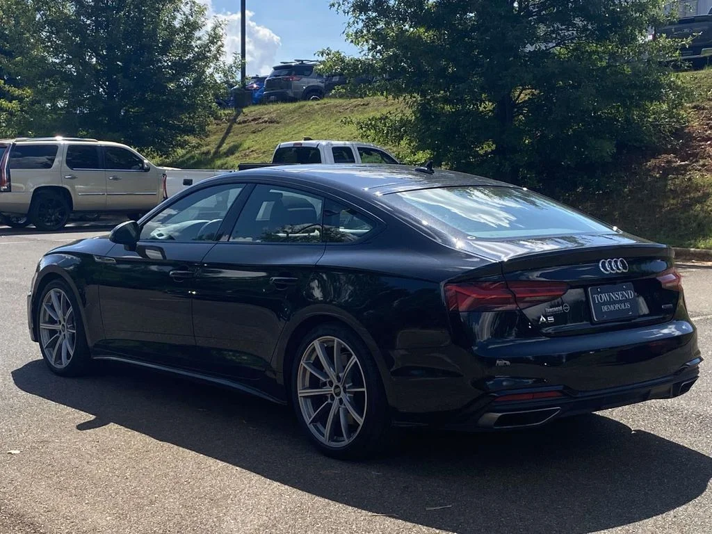 Used 2025 Black Audi S line Premium image 5
