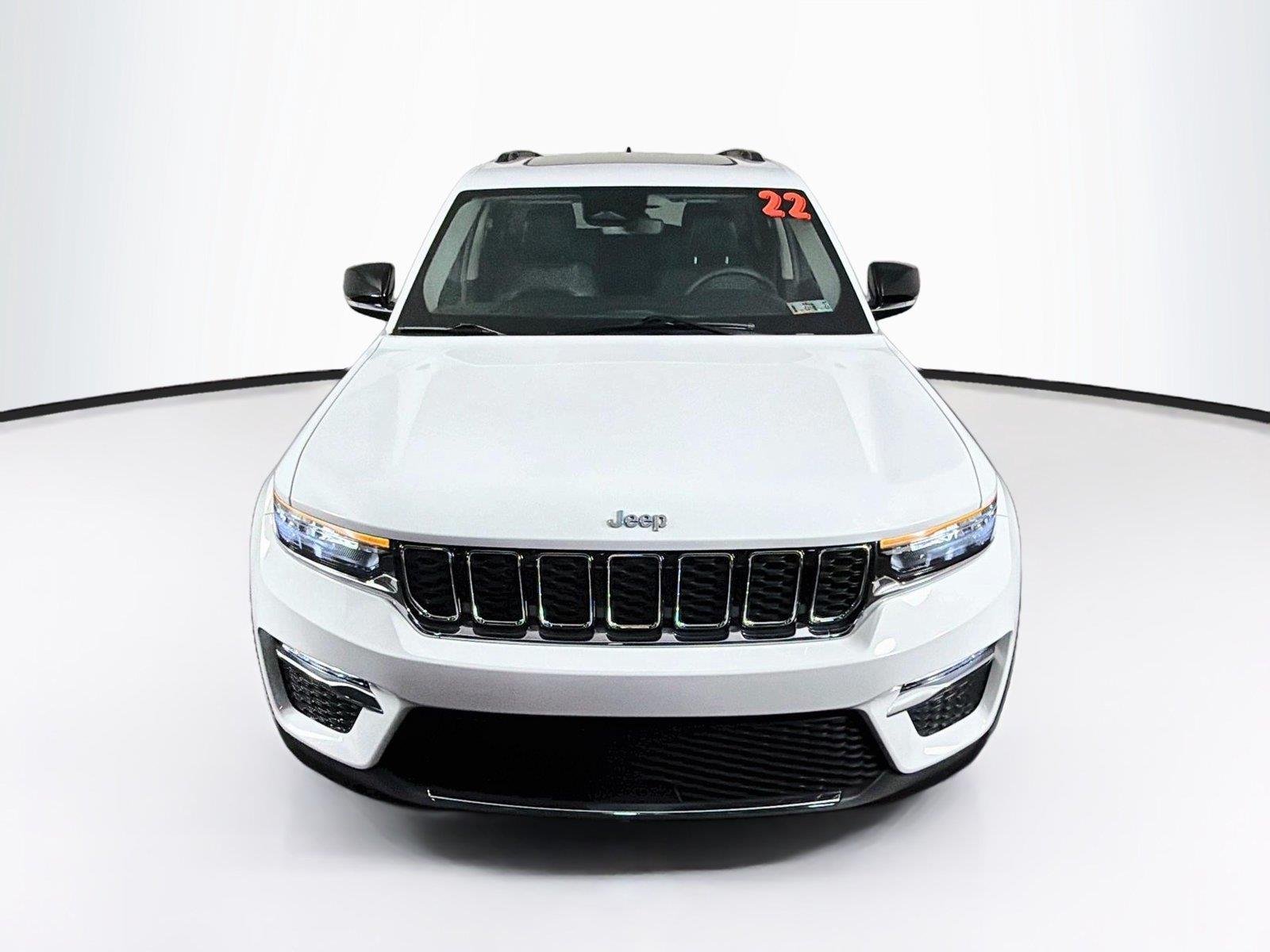 Used 2022 Bright White Clearcoat Jeep  image 13