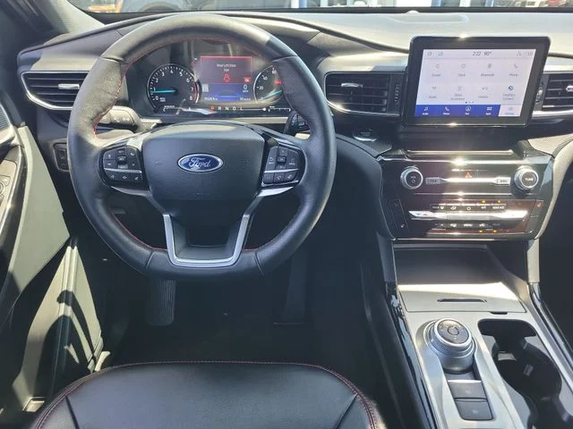 Used 2023 White Metallic Ford ST-Line image 13