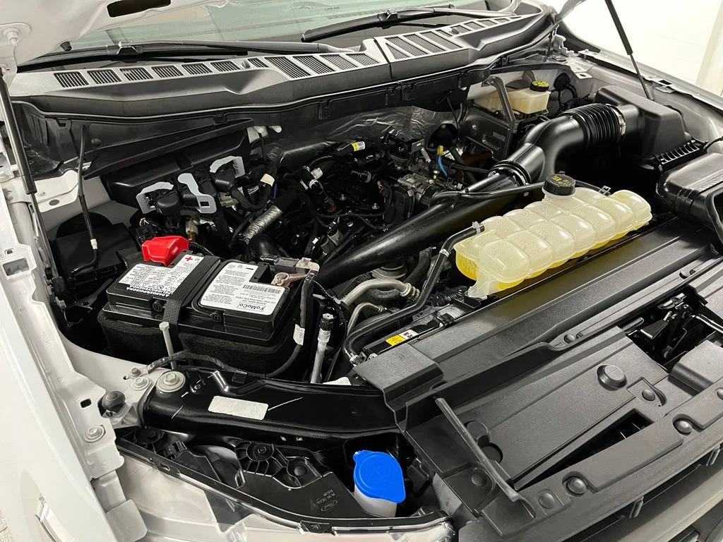 Used 2023 White Ford Lariat image 64