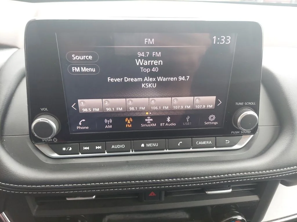 Used 2023 Gray Nissan SV image 21