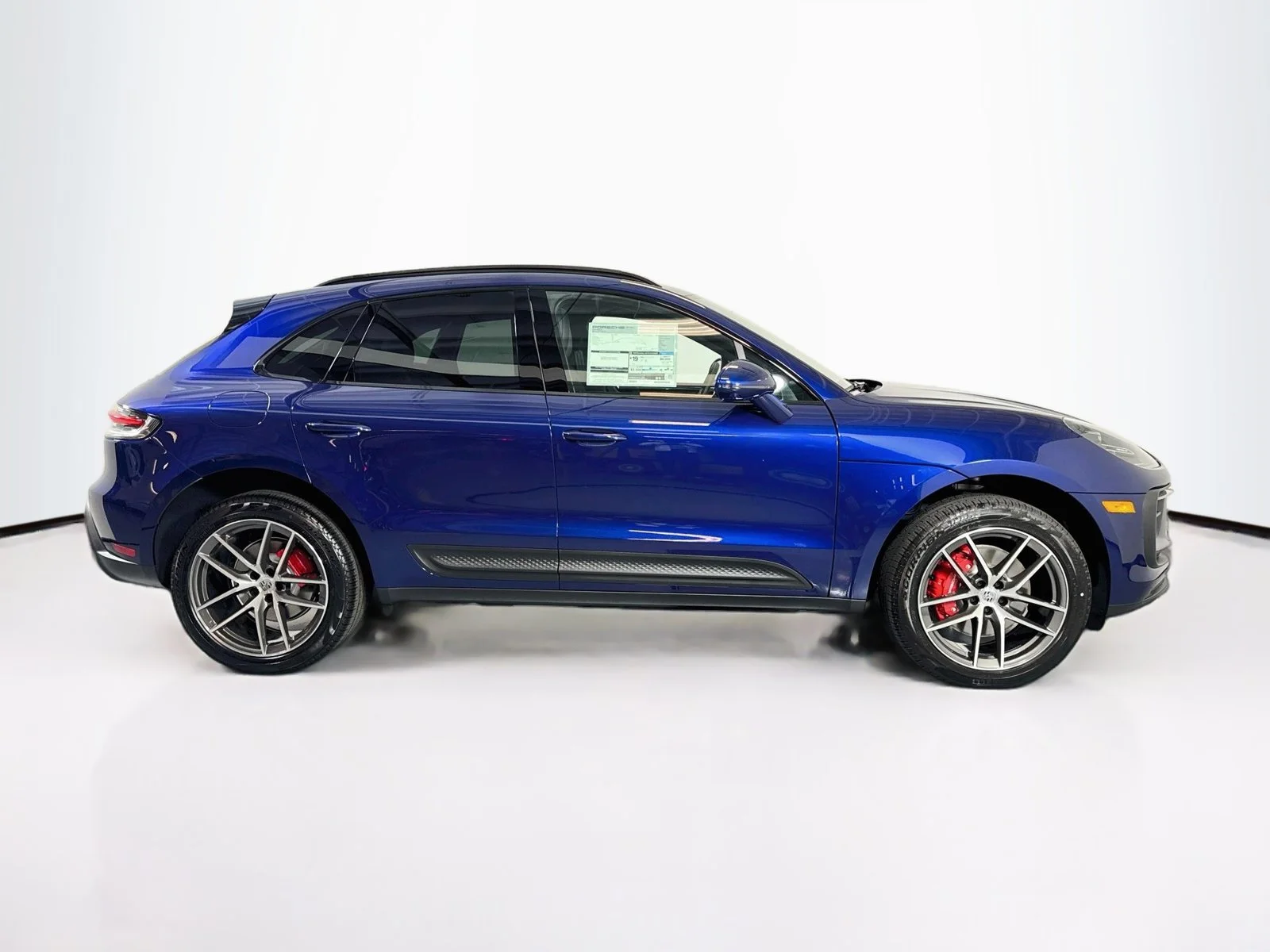 New 2026 Gentian Blue Metallic Porsche S image 8