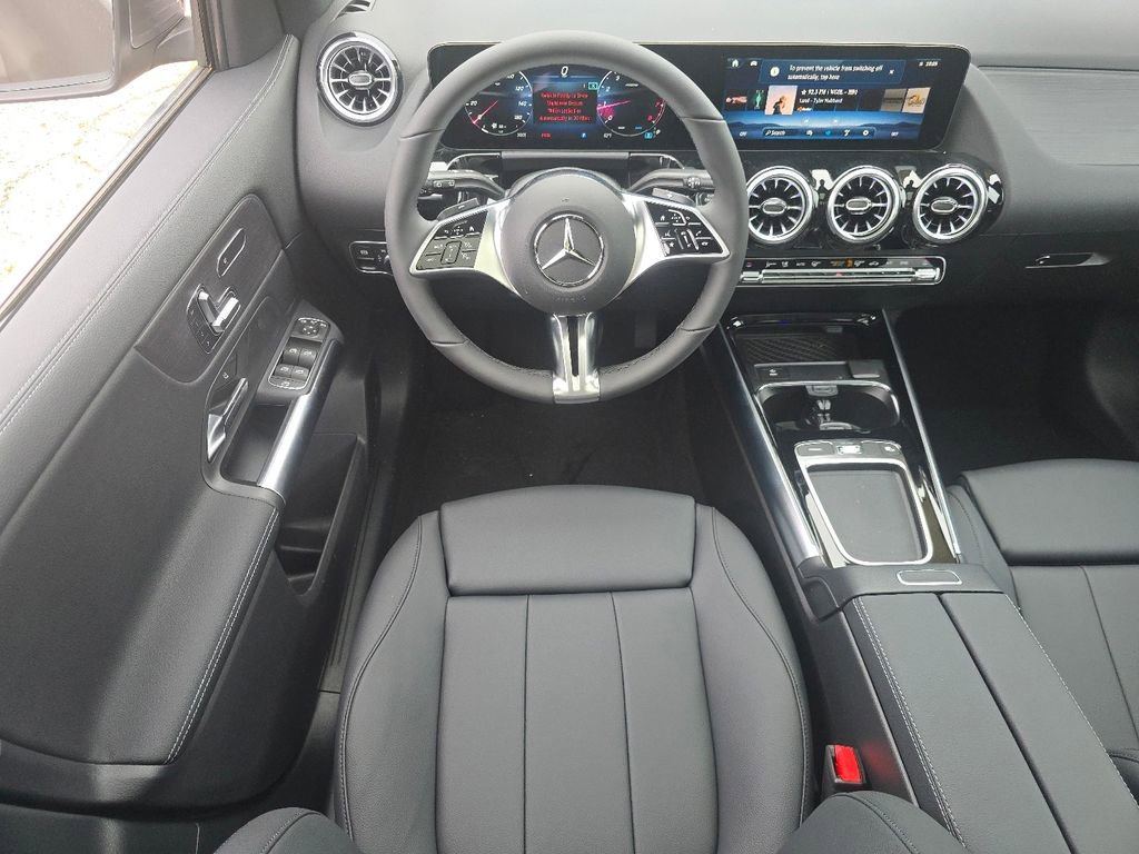 New 2026 Mountain Grey Metallic Mercedes-Benz GLA 250 image 61