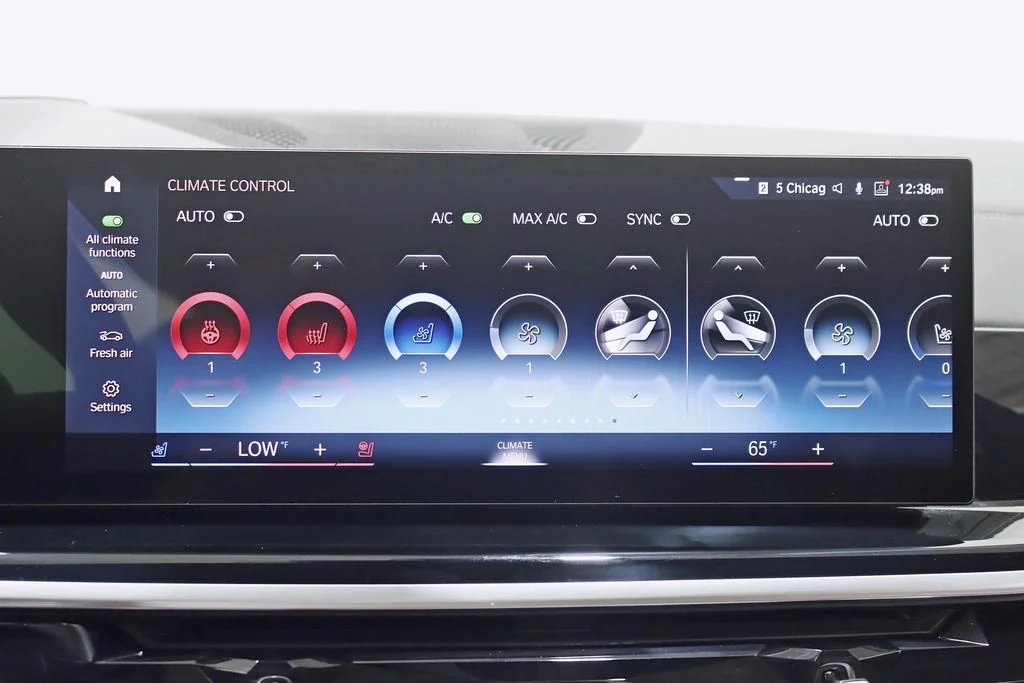2023 BMW X7 M60i